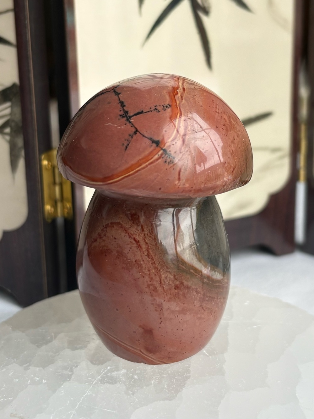 Dendritic Polychrome mushroom crystal carving